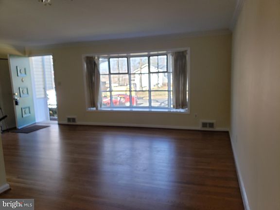 2nd image of 7601 Gaylord Dr