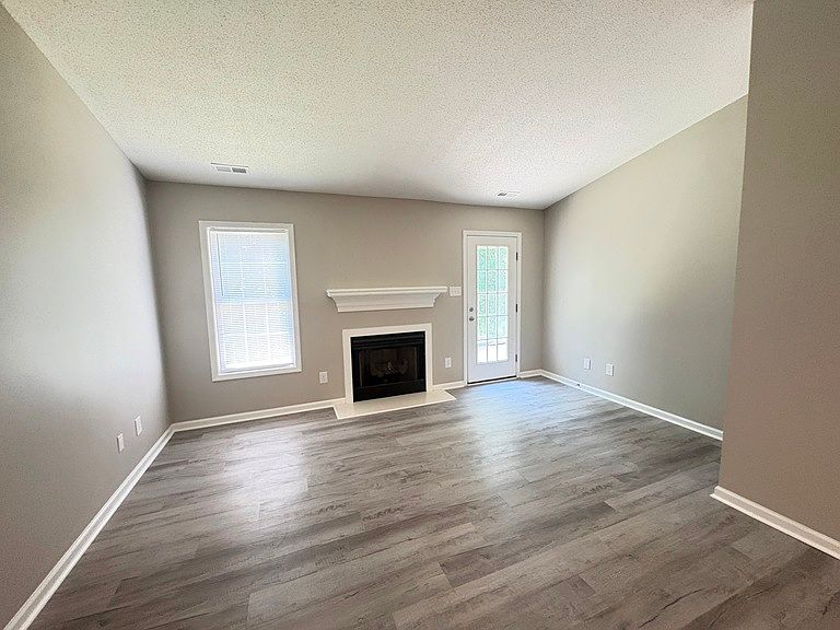 2nd image of 108 Jerrett Ln