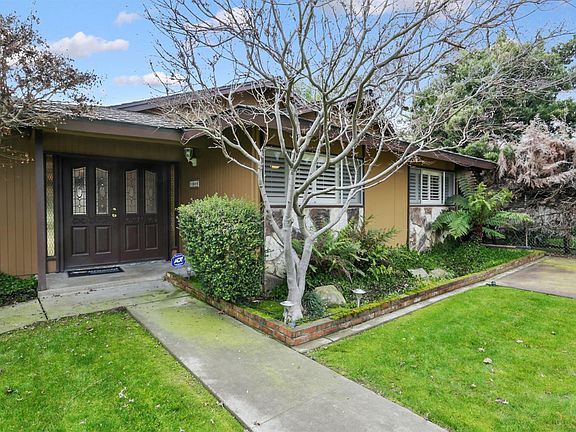 5th image of 14869 Lipson St