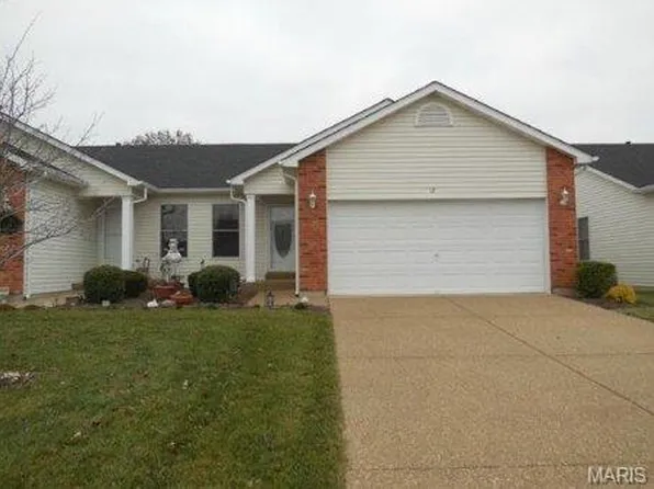 12 Battersea Ct #3B, Ofallon, MO 63366