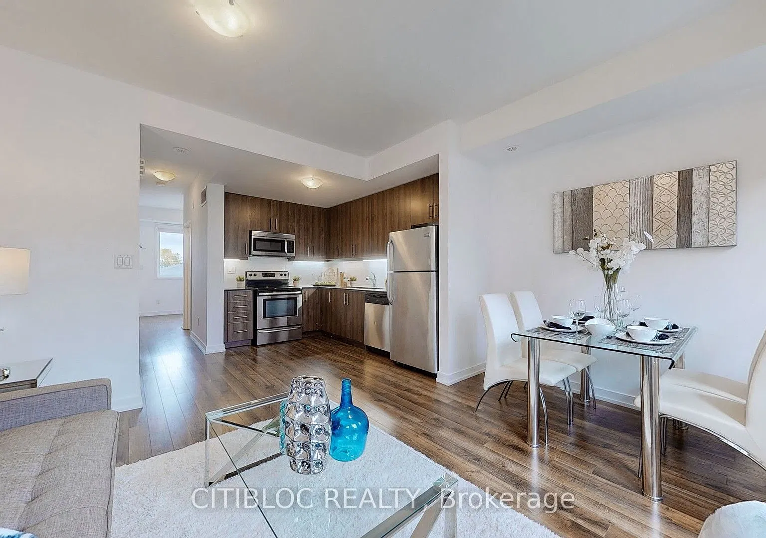 3 bed, $2,980 — Photo 3