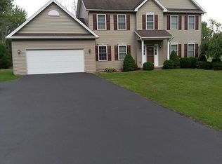 30 Stottle Rd, Churchville, NY 14428