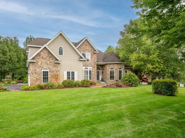12 Rachel Way, Bedford, NH 03110