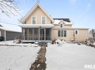 2823 8th Ave, Moline, IL 61265