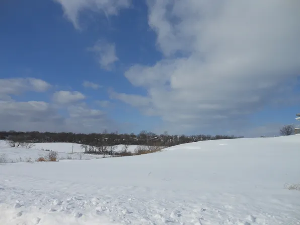 1904 Eastwood Way, Mount Horeb, WI 53572