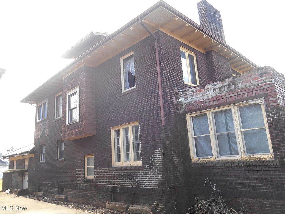 16th image of 1683 Juanita Ave