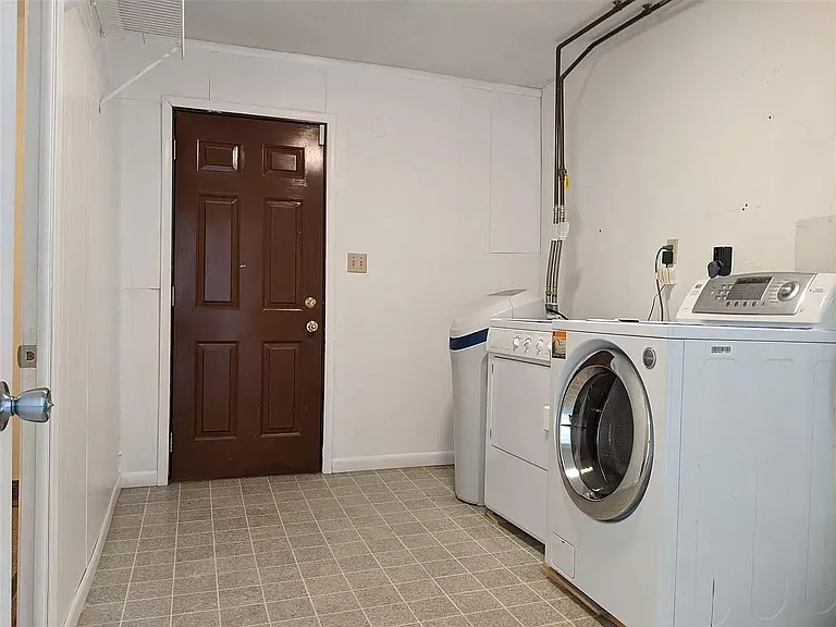 2821 Coolidge St — Photo 10
