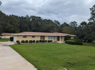 118 W Holmes Ave, Bonifay, FL 32425