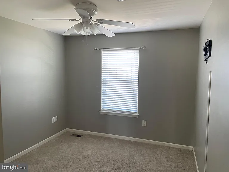 233 Morlyn Dr — Photo 19