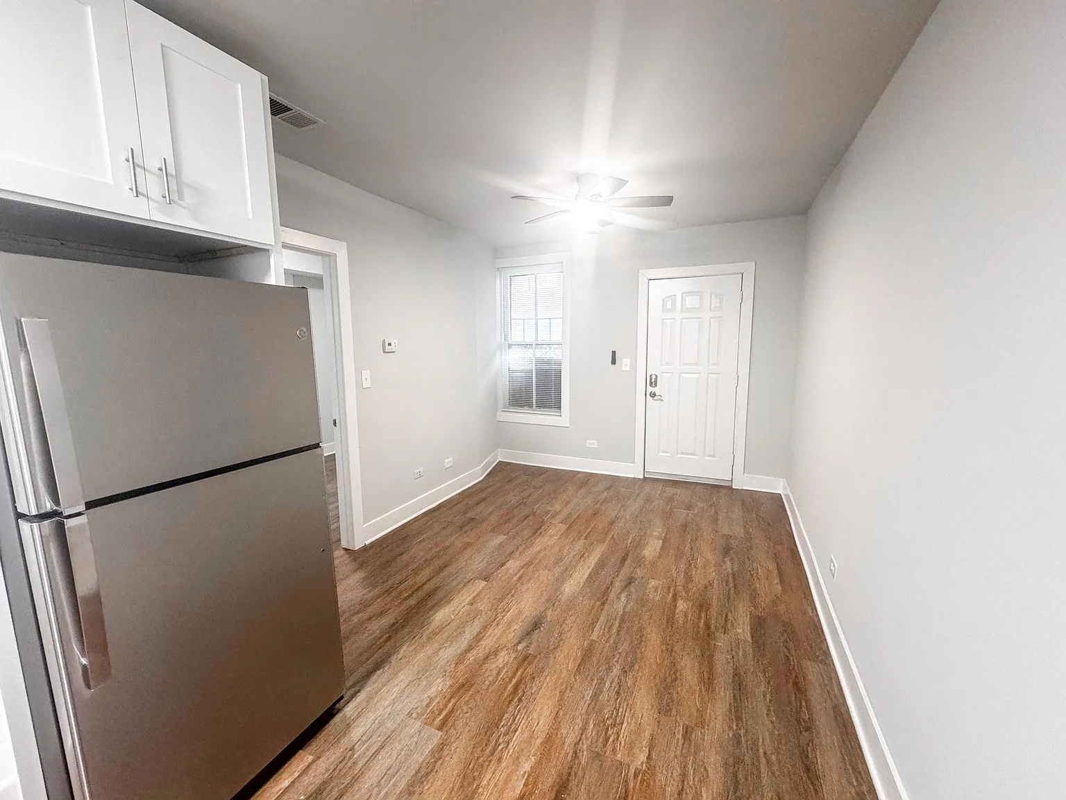 2046 W. Charleston St. — Photo 4