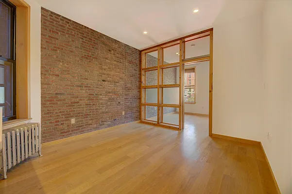 Rented by REAL New York | media 5