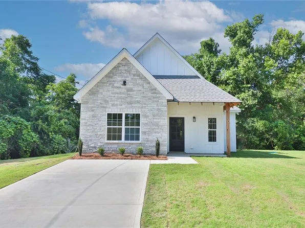 12 Thompson Ln, Phenix City, AL 36870