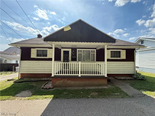 2505 Pleasant Ave, Wellsburg, WV 26070