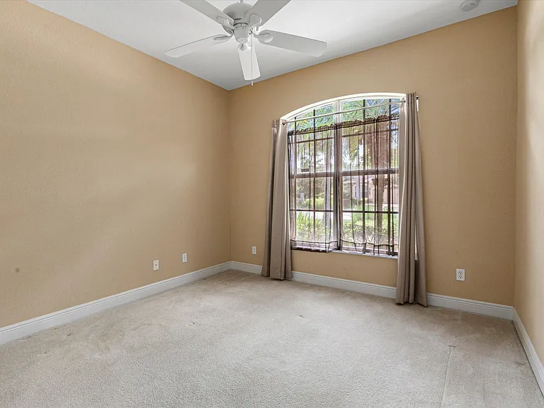 4331 Turnberry Cir — Photo 15