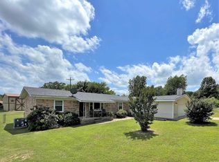 370 Polk Rd #32, Cove, AR 71937