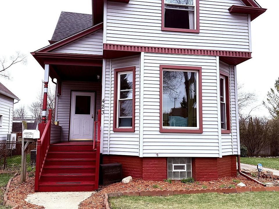 1st image of 423 Plum St