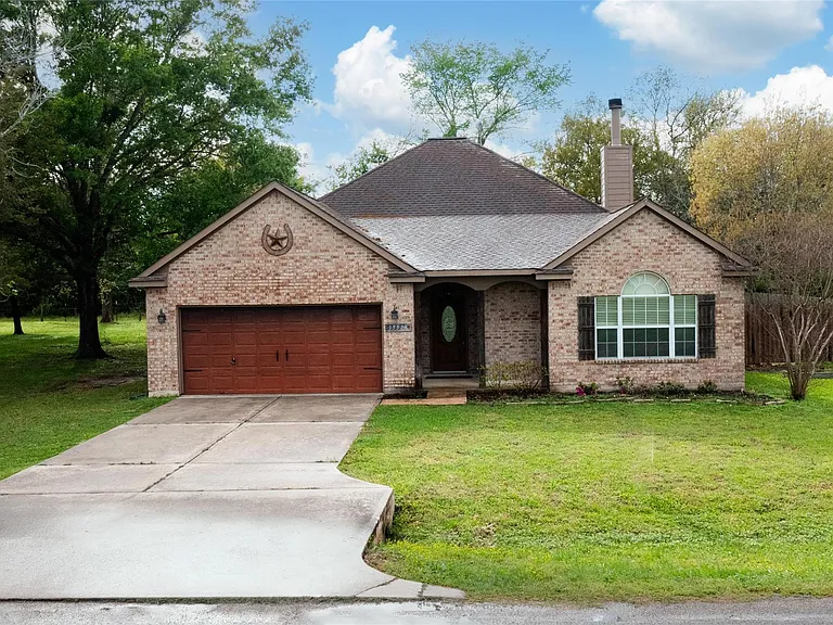 15575 Kitty Hawk Dr — Photo 3