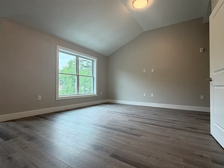 251 Sladen St #307 — Photo 9
