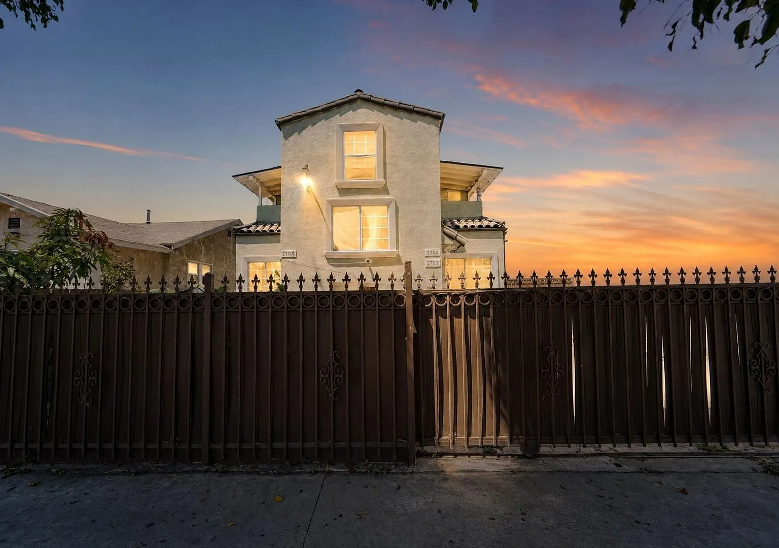 Charming 3BR 2BA in Los Angeles — Photo 1