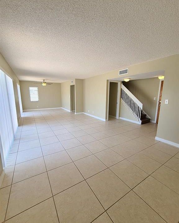 1st image of 3201 Bayview Dr