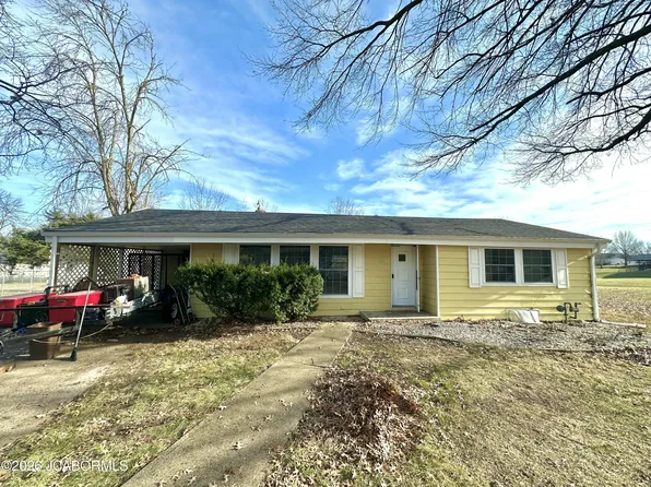 520 Merry Dale Dr, Tipton, MO 65081