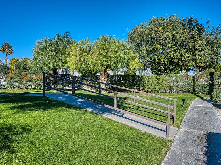 420 N Villa Ct #100 — Photo 23