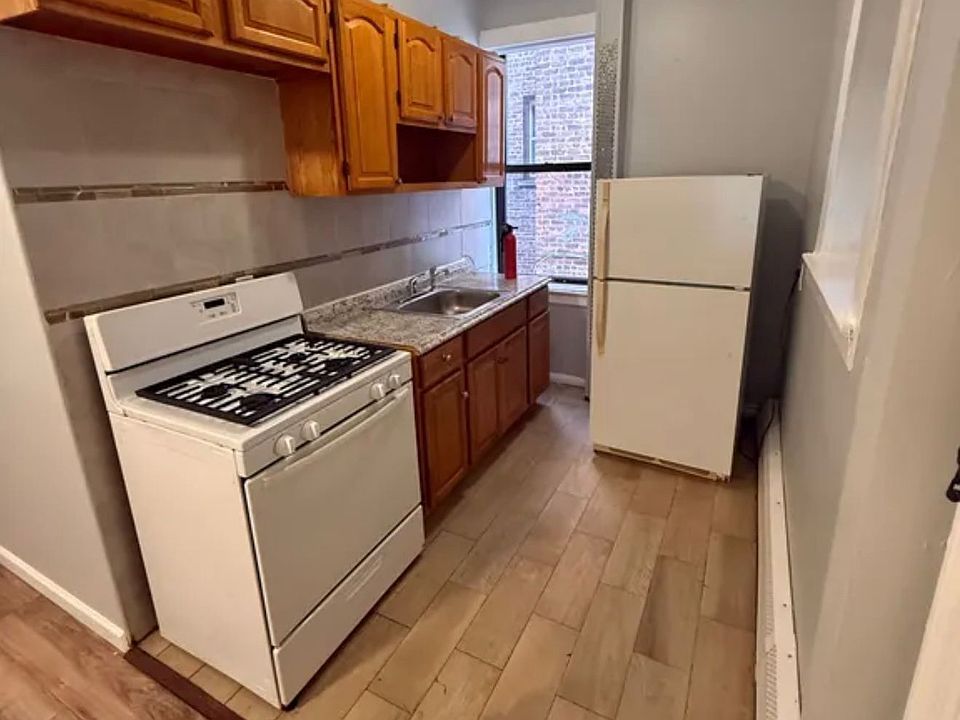 1st image of 115 Grafton Ave #2A