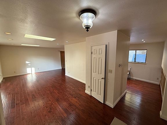 5th image of 850 Maison Way