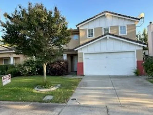 3808 Des Moines Dr, Stockton, CA 95209
