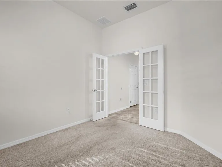 2444 Varenna Loop — Photo 15