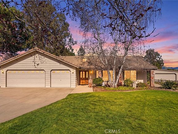 2nd image of 745 Inga Rd