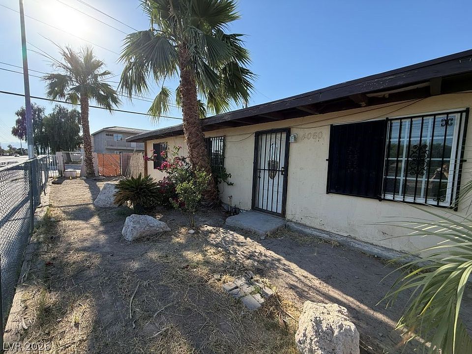 1st image of 4060 E Carey Ave