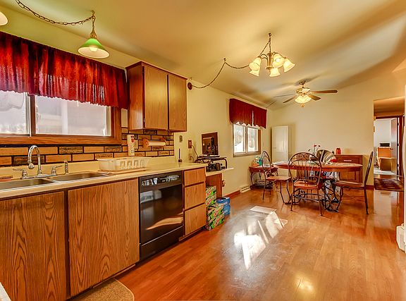 3rd image of 24584 W Lake Shore Dr
