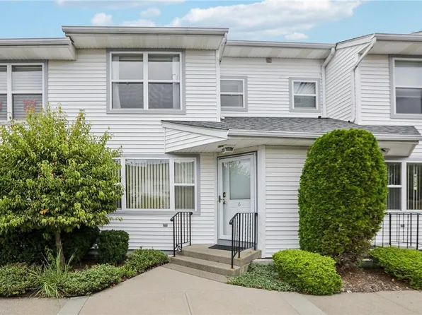 6 Lancaster Court, Nanuet, NY 10954
