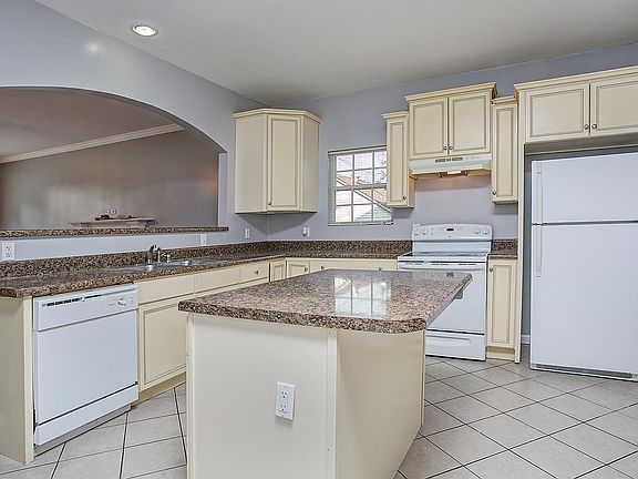 Kitchens with island