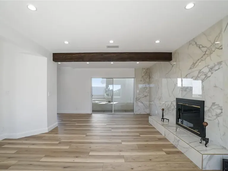 11044 Whitegate Ave — Photo 12
