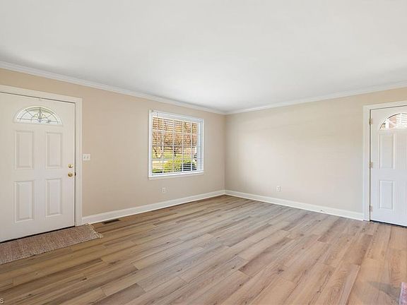 5th image of 1505 Runabout Rd