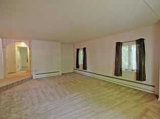 1955 Glen Shiel Dr, Lakewood, CO 80215