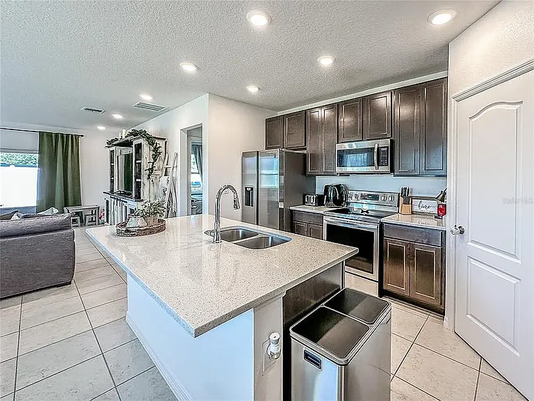 810 Bocavista Ct — Photo 8
