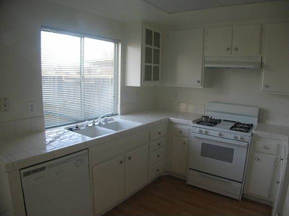 Nice Clean Kitchen