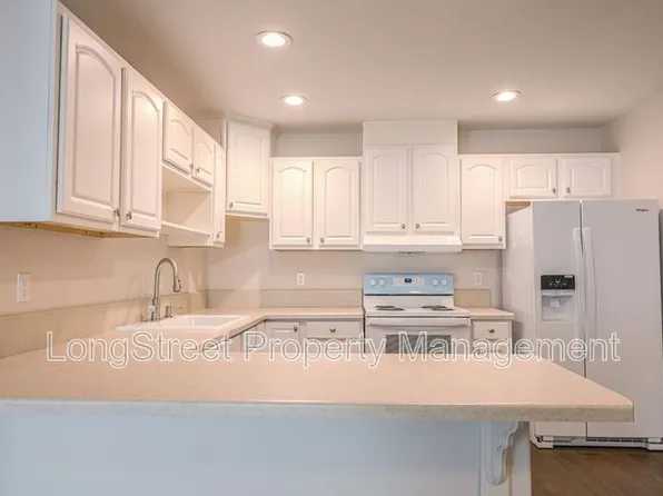 434 NE 176th Ave, Portland, OR 97230