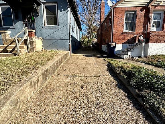 4th image of 6219 Dardanella Ave