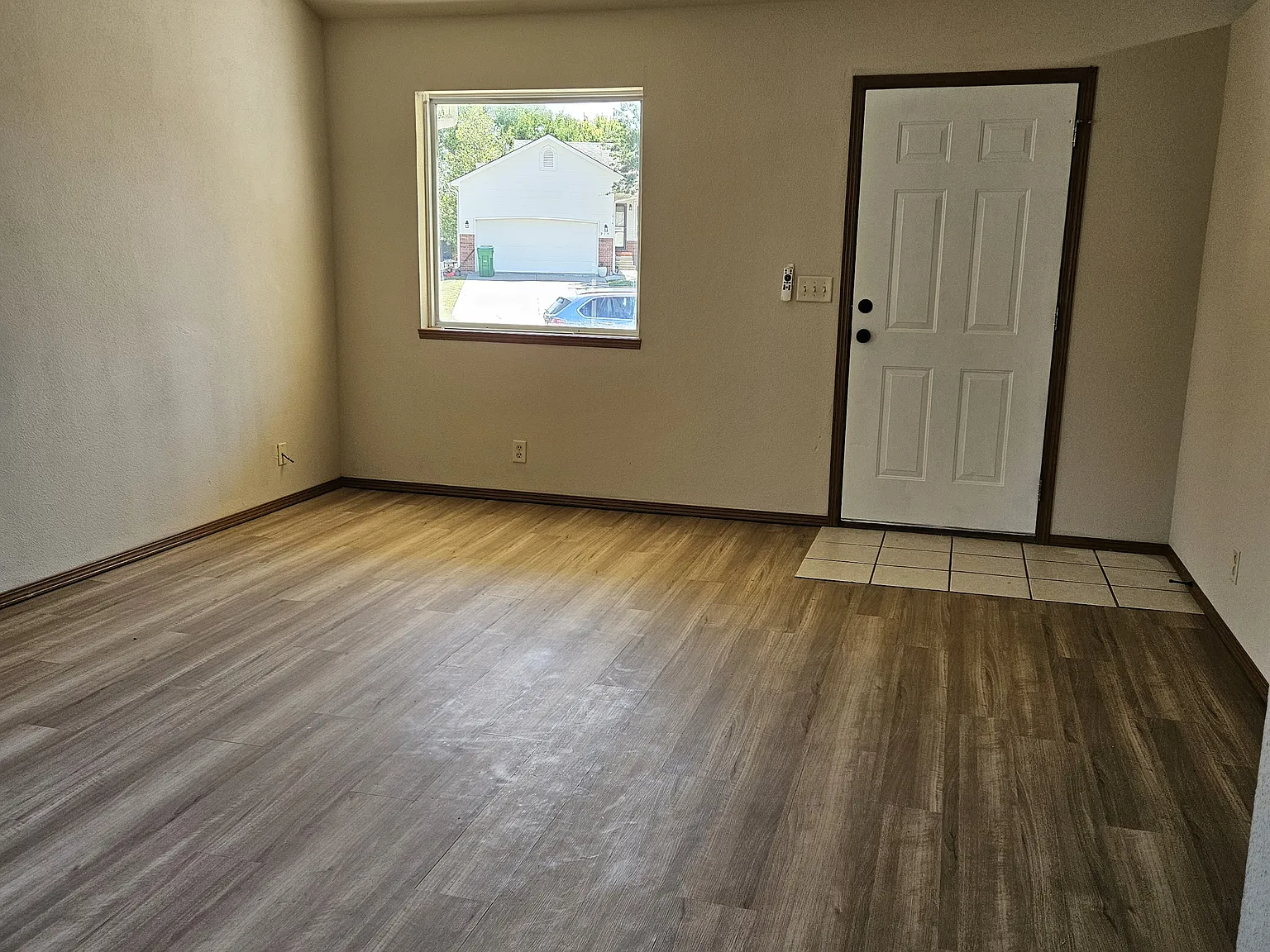 2 bed, 900 sqft, $850 — Photo 3