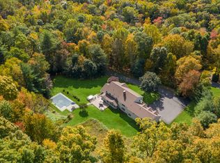 400 Charcoal Ave, Middlebury, CT 06762