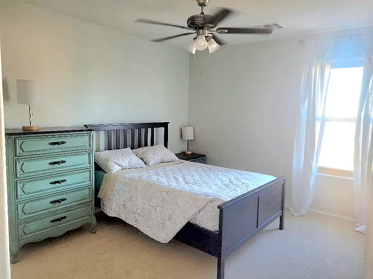 12444 W San Miguel Ave — Photo 2