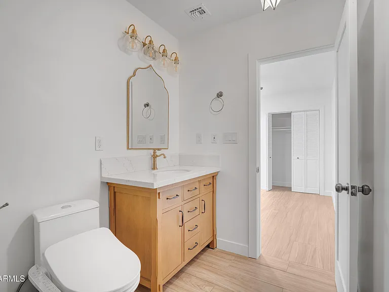 4028 E Edgemont Ave — Photo 27