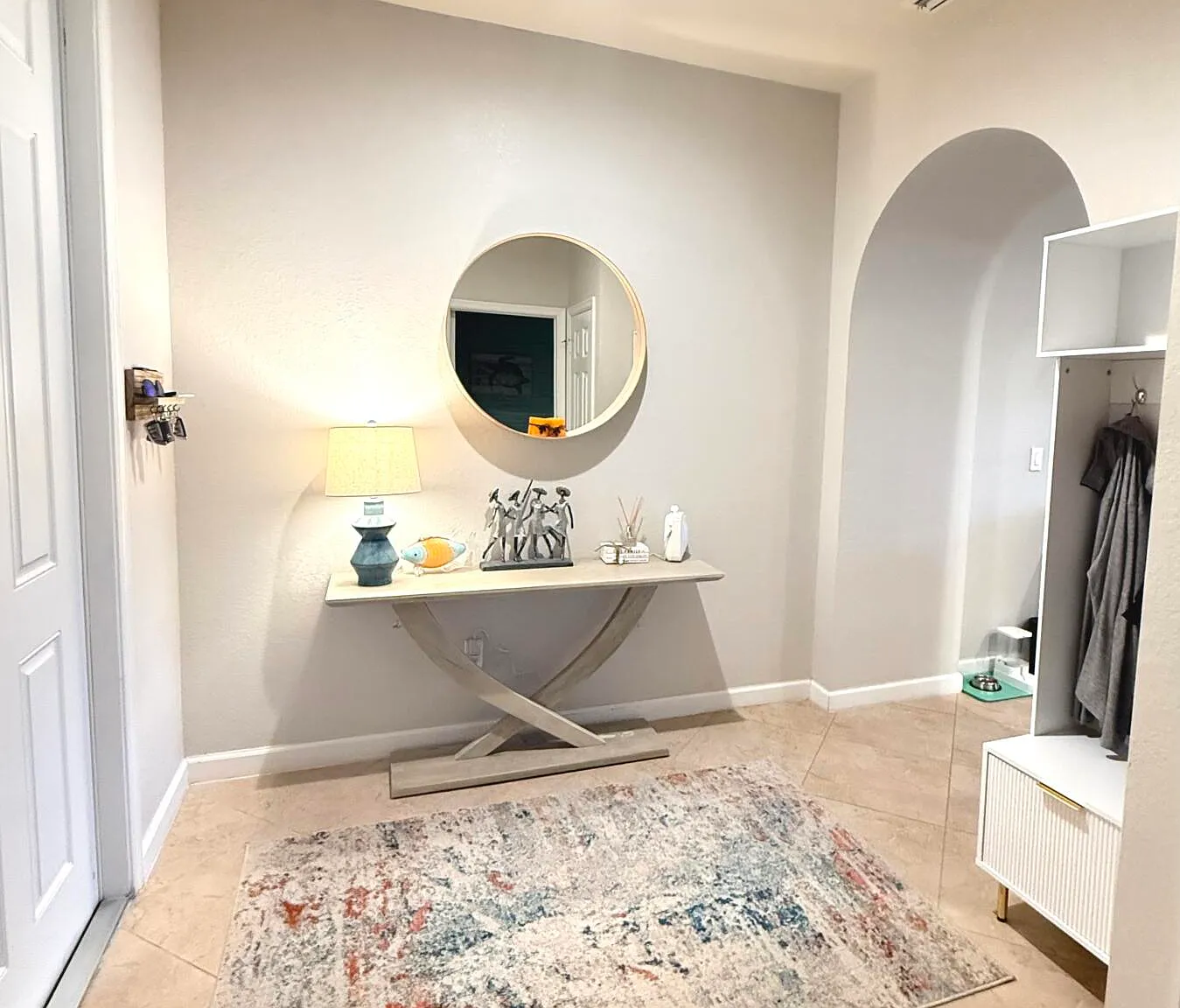 3 bed, 2.5 bath, 1688 sqft, $3,400 — Photo 3