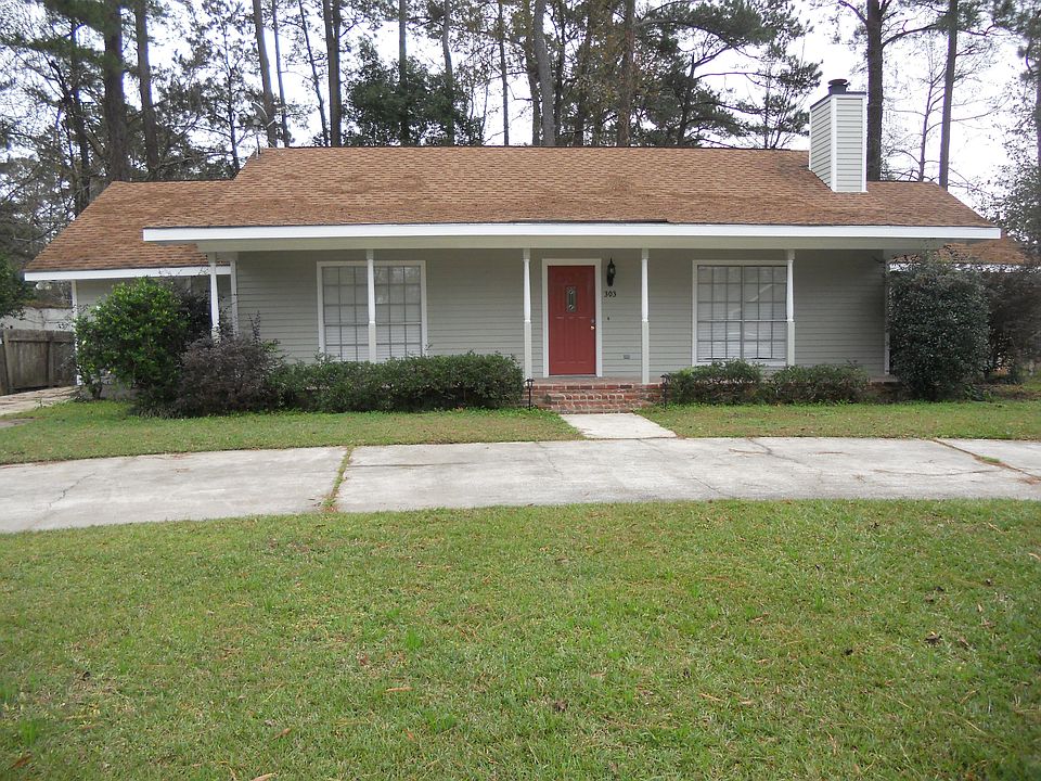 1st image of 303 Goldenwood St
