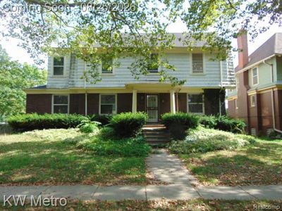 665 Pallister St, Detroit, MI, 48202