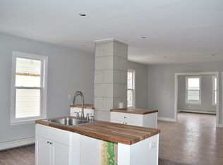 8 Mount Vernon St, Biddeford, ME 04005